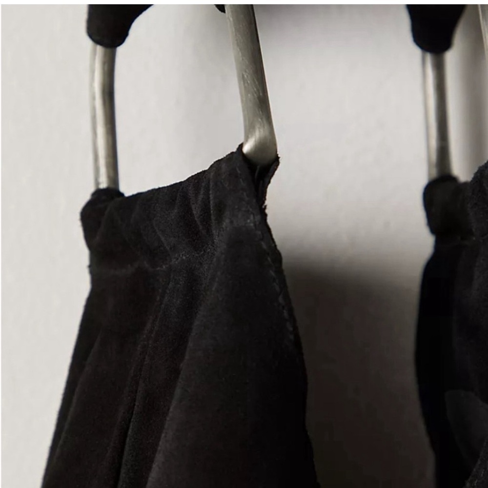 Gorgeous, Free People Bobbi slouchy suede tote❤️ NWT - Picture 7 of 8